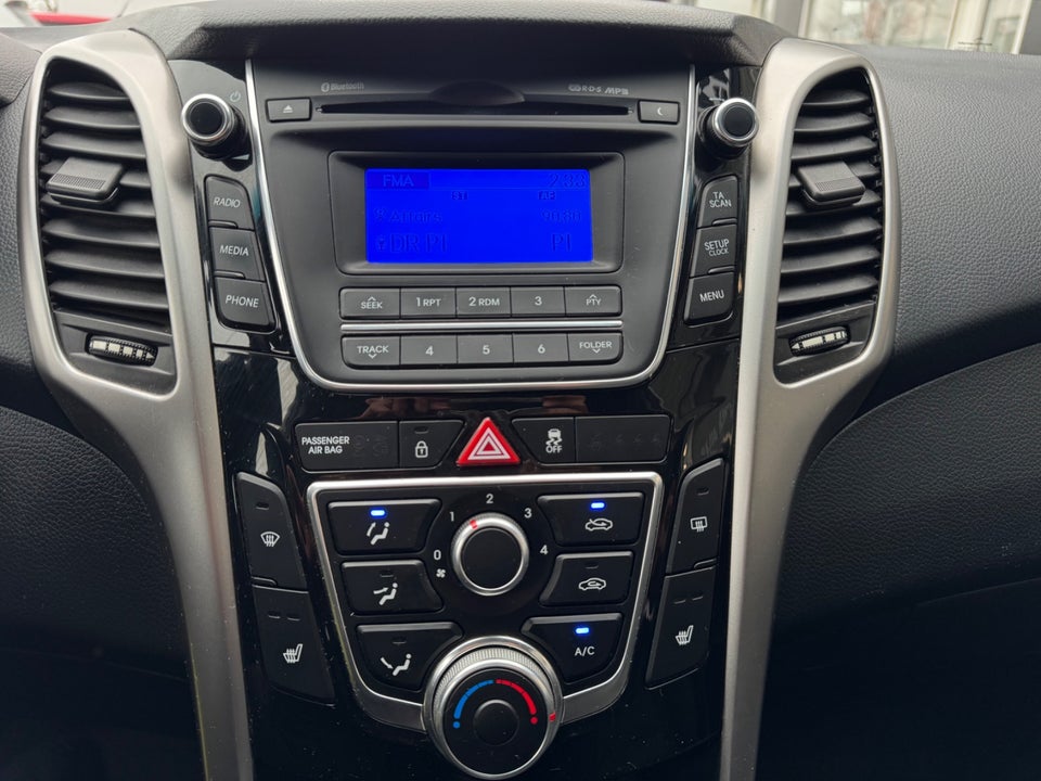 Hyundai i30 1,6 CRDi 110 Active+ CW 5d