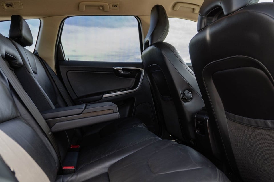 Volvo XC60 2,0 D4 163 Summum aut. 5d