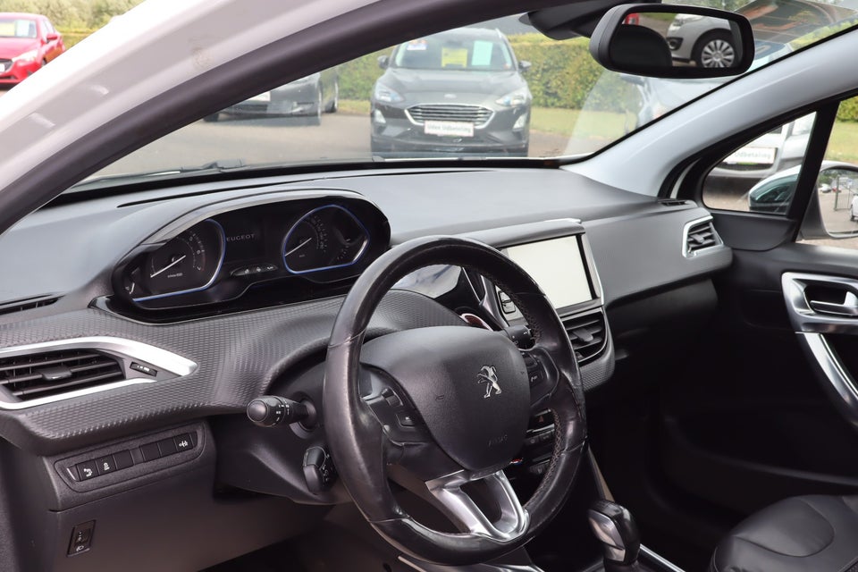 Peugeot 2008 1,2 VTi 82 Allure 5d
