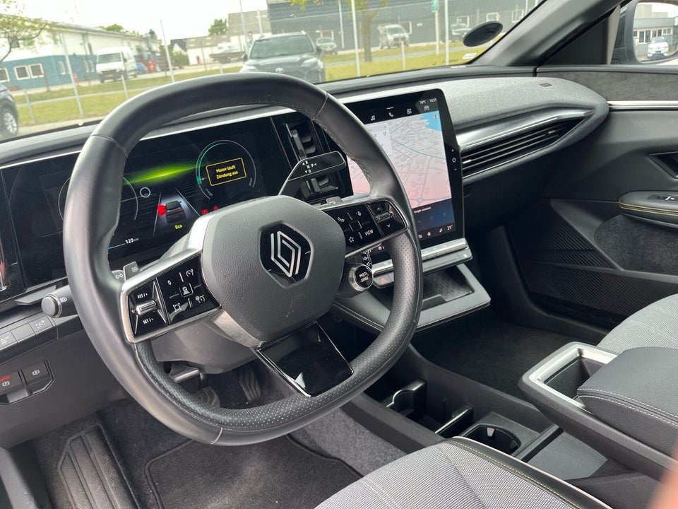 Renault Megane E-Tech 60 Techno 5d