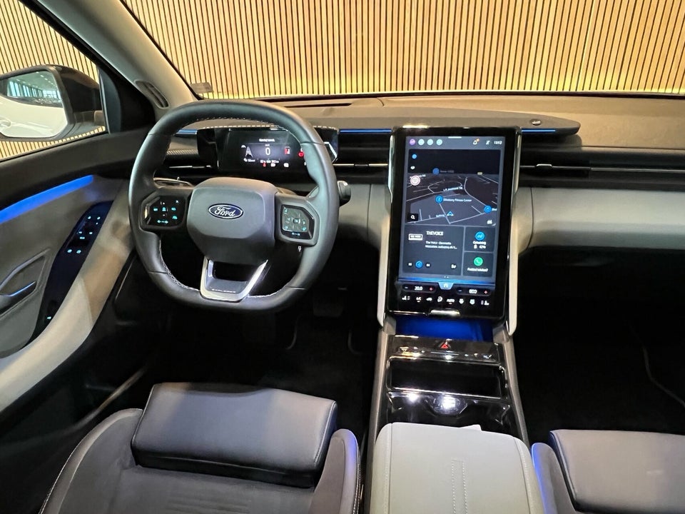 Ford Explorer 79 Premium Extended Range AWD 5d