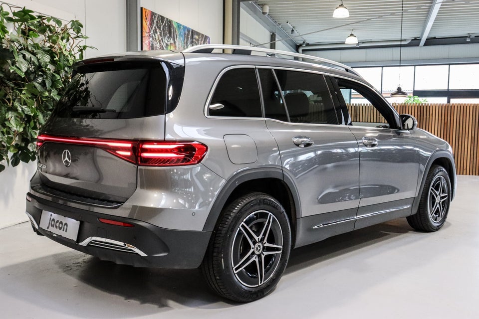 Mercedes EQB250+ AMG Line 7prs 5d