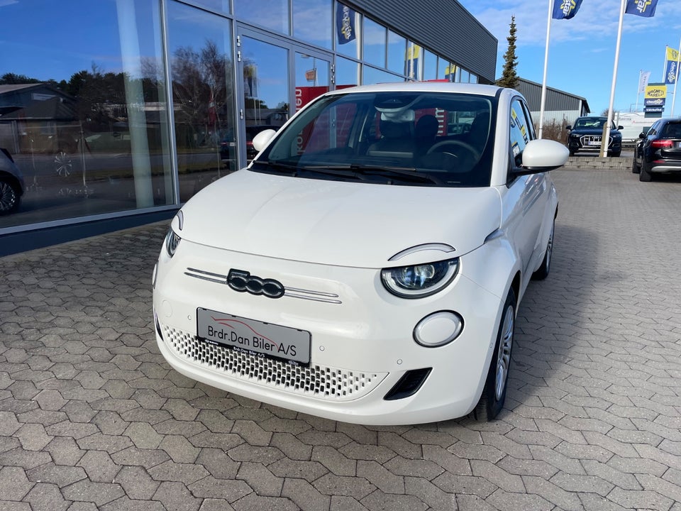 Fiat 500e 42 Icon 3d