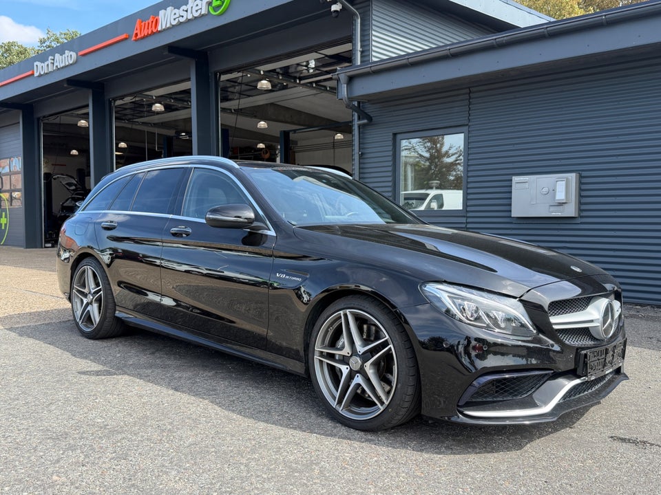 Mercedes C63 4,0 AMG stc. aut. 5d