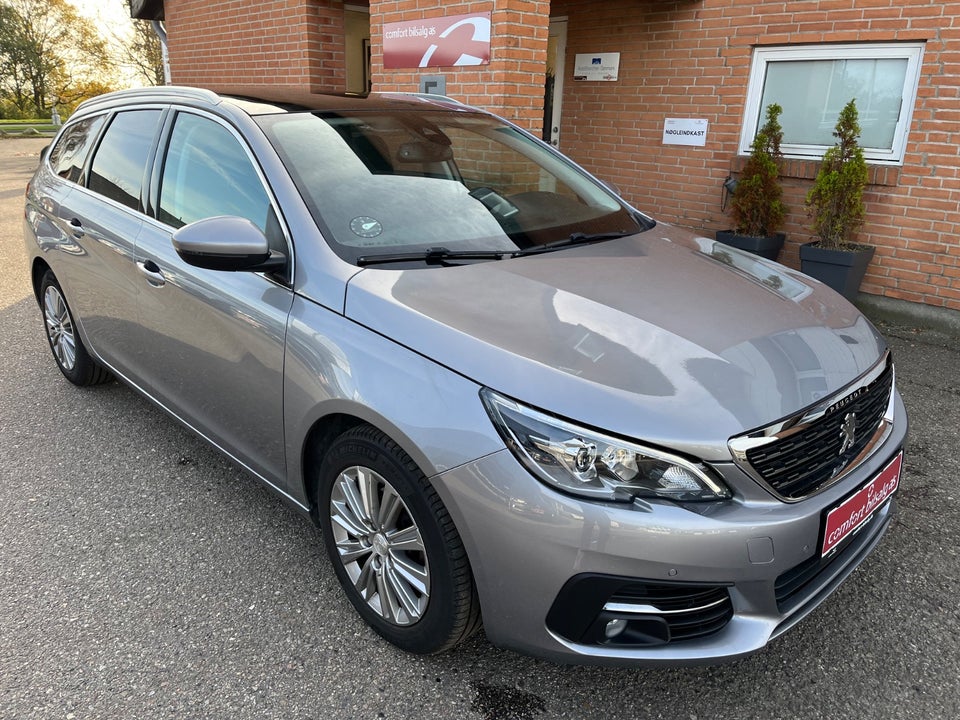 Peugeot 308 1,6 BlueHDi 120 Selection Sky SW 5d