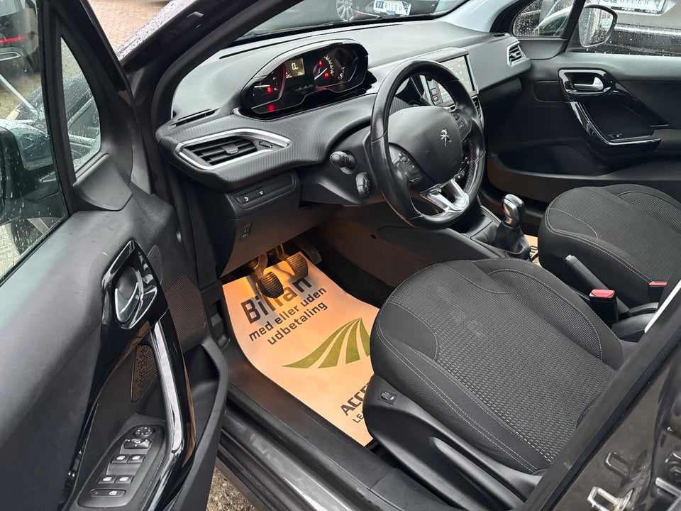 Peugeot 208 1,6 BlueHDi 100 Allure Sky 5d