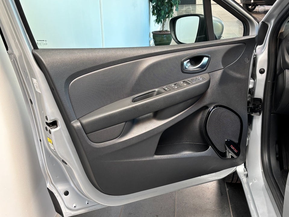 Renault Clio IV 0,9 TCe 90 Zen Sport Tourer 5d