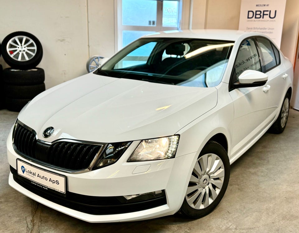 Skoda Octavia 1,6 TDi 115 Ambition DSG 5d