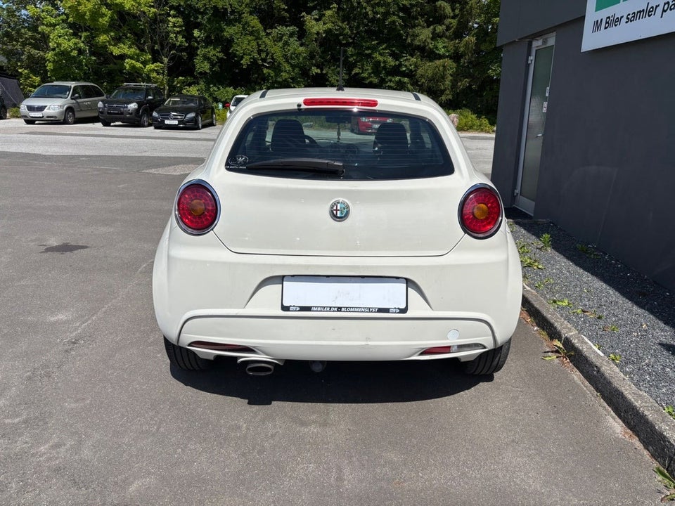 Alfa Romeo MiTo 1,3 JTDm 85 Distinctive 3d