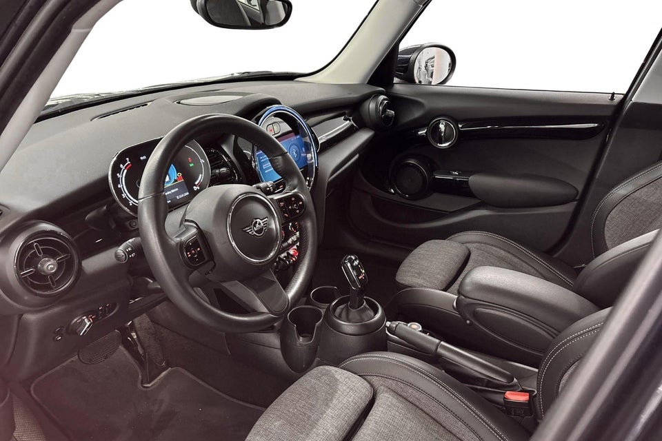 MINI Cooper 1,5 Essential aut. 5d