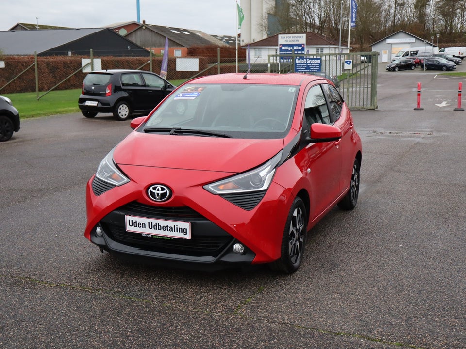 Toyota Aygo 1,0 VVT-i x-clusiv 5d