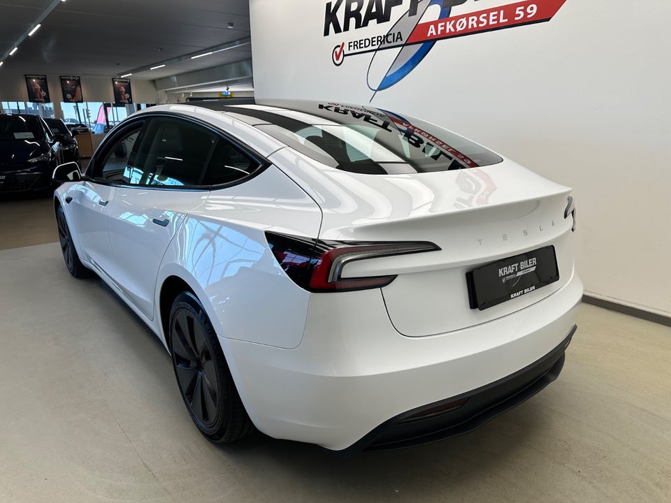 Tesla Model 3 RWD 4d