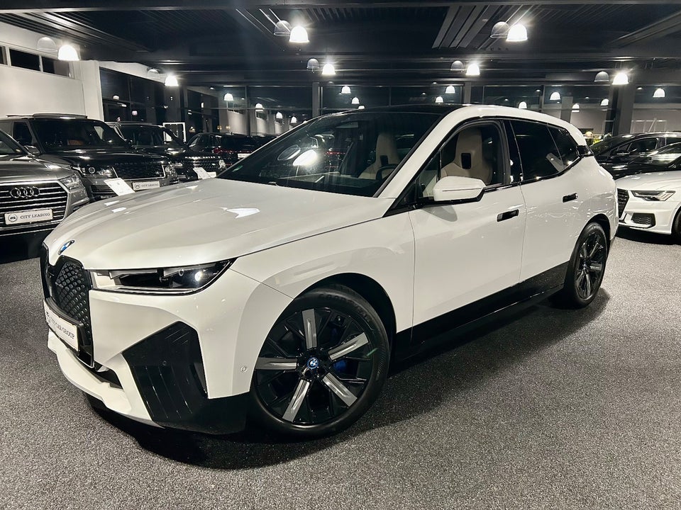 BMW iX xDrive40 Sport 5d