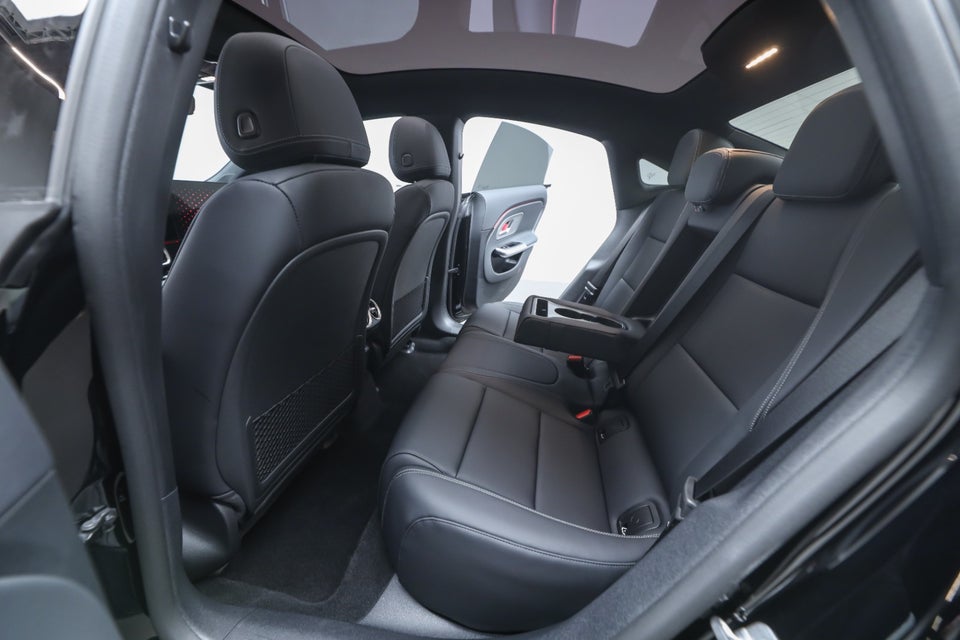 Mercedes CLA250+ EQ Progressive 4d