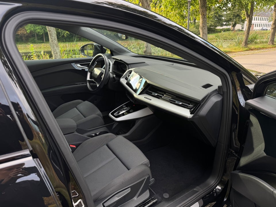 Audi Q4 e-tron 35 Attitude 5d