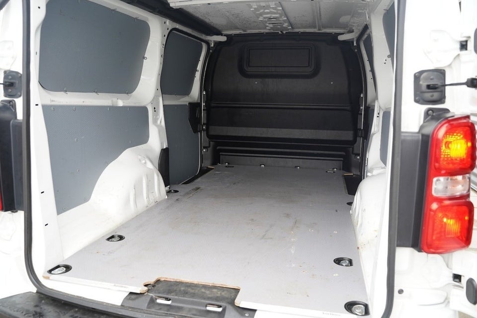 Peugeot Expert 2,0 BlueHDi 122 L2 Premium EAT8 Van