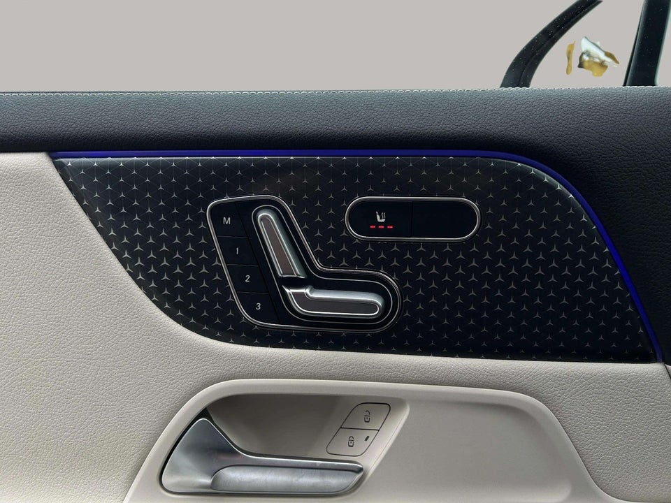 Mercedes EQA300 Progressive Advance 4Matic 5d