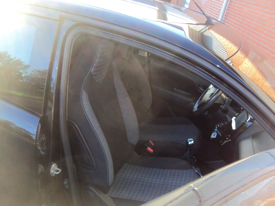 Peugeot 108 1,0 e-VTi 72 Final Edition 5d