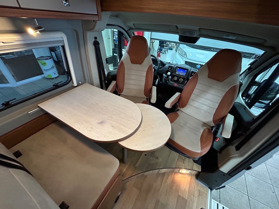 Pössl Globecar 2,3 600 aut. 3d