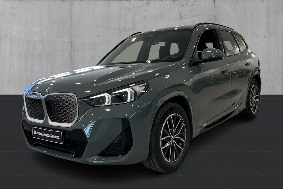 BMW iX1 xDrive30 M-Sport 5d
