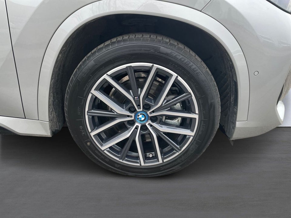 BMW iX1 xDrive30 M-Sport 5d