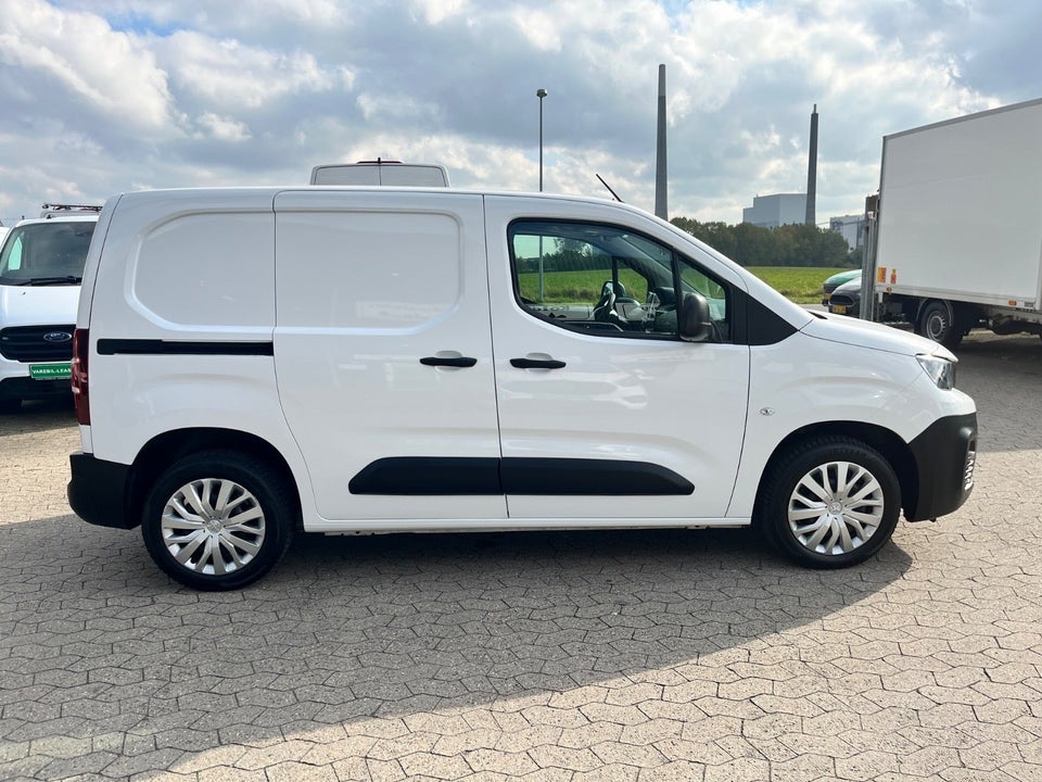 Peugeot Partner 1,5 BlueHDi 100 L1V1 Plus Van