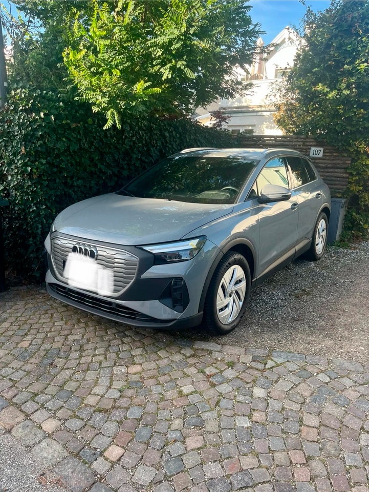 Audi Q4 e-tron 40 Advanced 5d