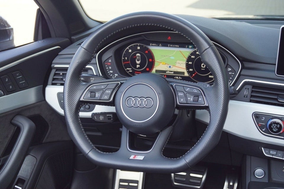 Audi A5 3,0 TDi 286 S-line Cabriolet quattro Tiptr. 2d