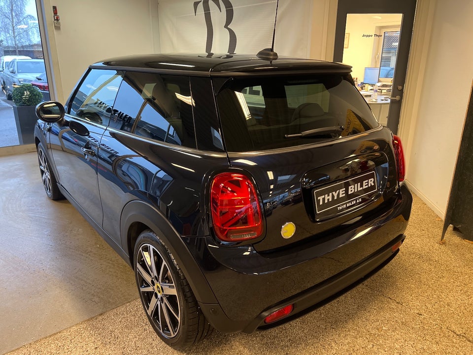 MINI Cooper SE Maximise 3d