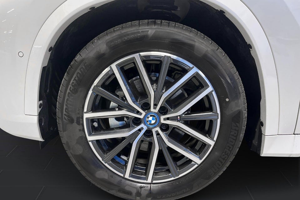 BMW iX1 eDrive20 M-Sport 5d