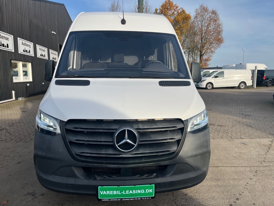 Mercedes Sprinter 319 3,0 CDi A2 Kassevogn aut. RWD