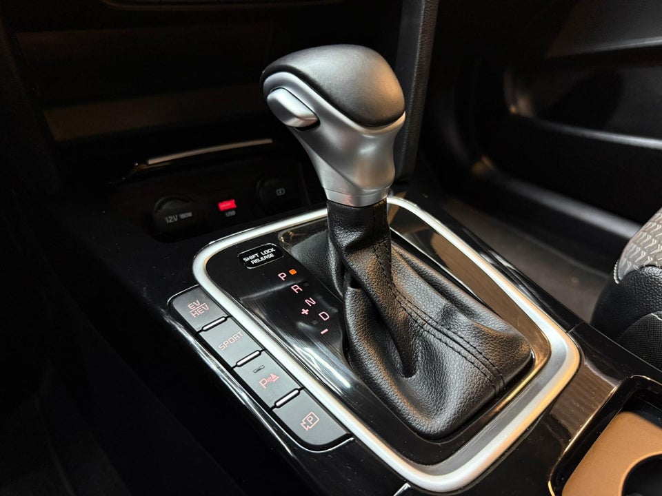 Kia Ceed 1,6 PHEV Upgrade Premium SW DCT 5d