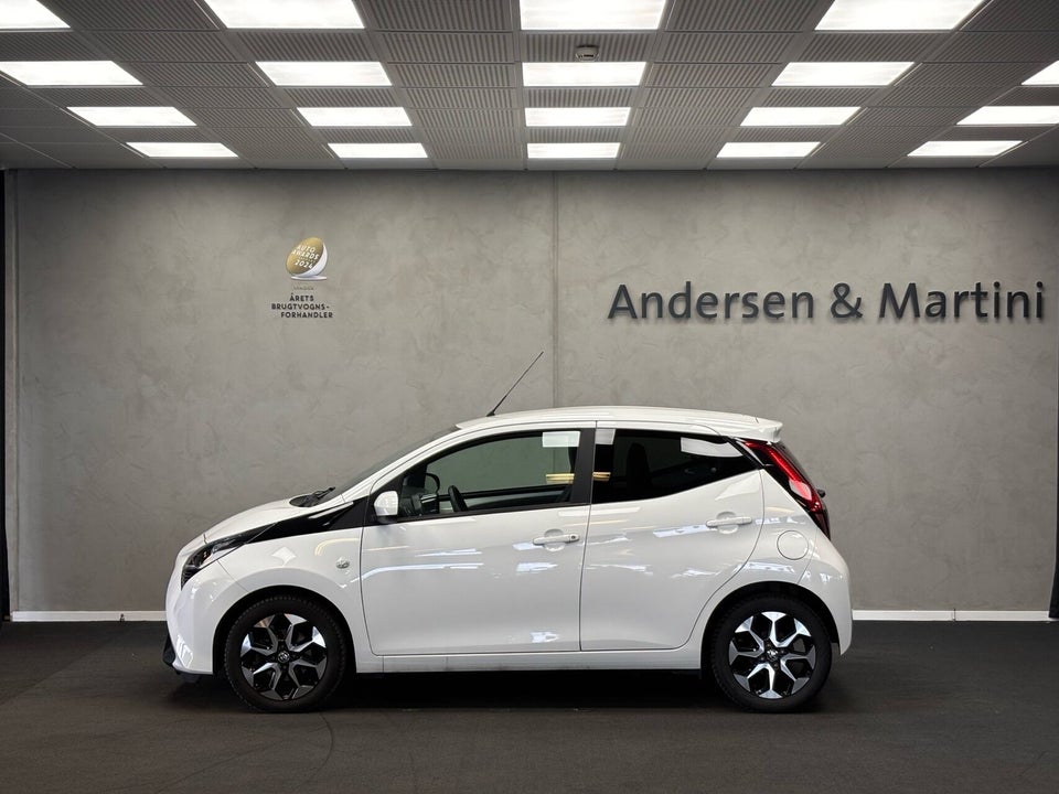 Toyota Aygo 1,0 VVT-i x-press x-shift 5d