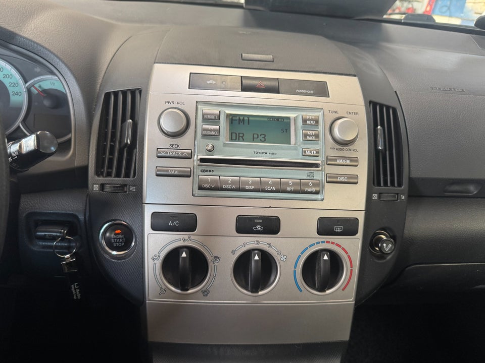 Toyota Corolla Verso 1,8 Sol 5d