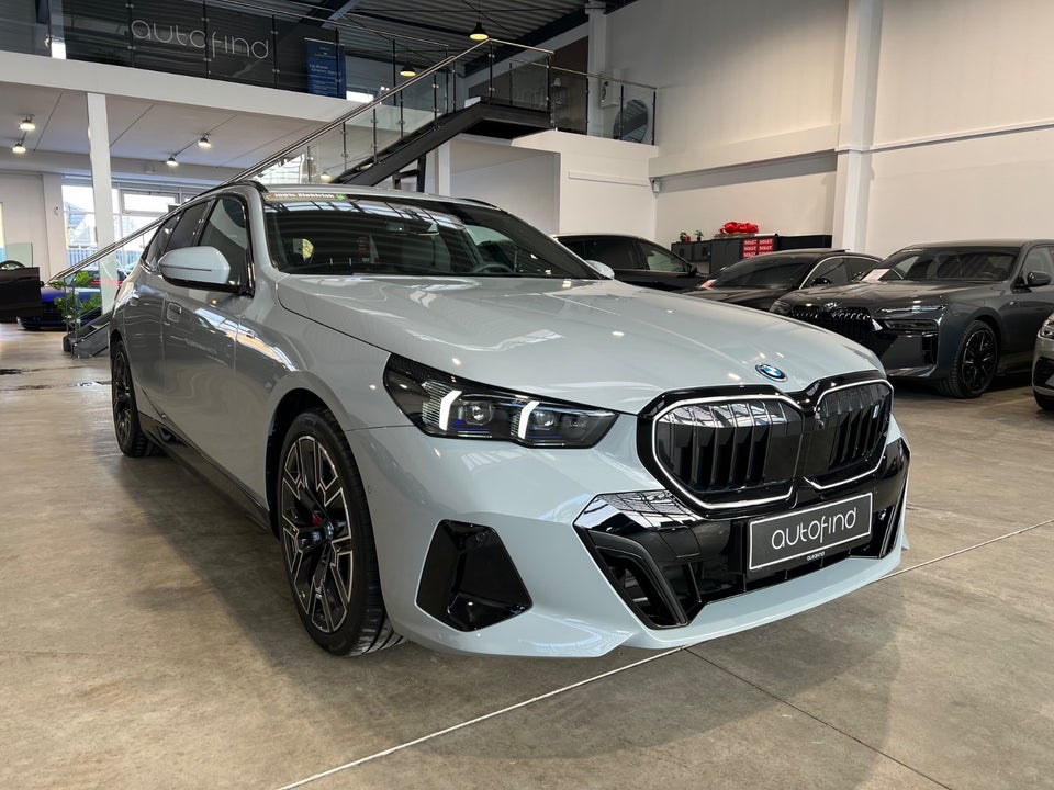 BMW i5 xDrive40 Touring M-Sport 5d