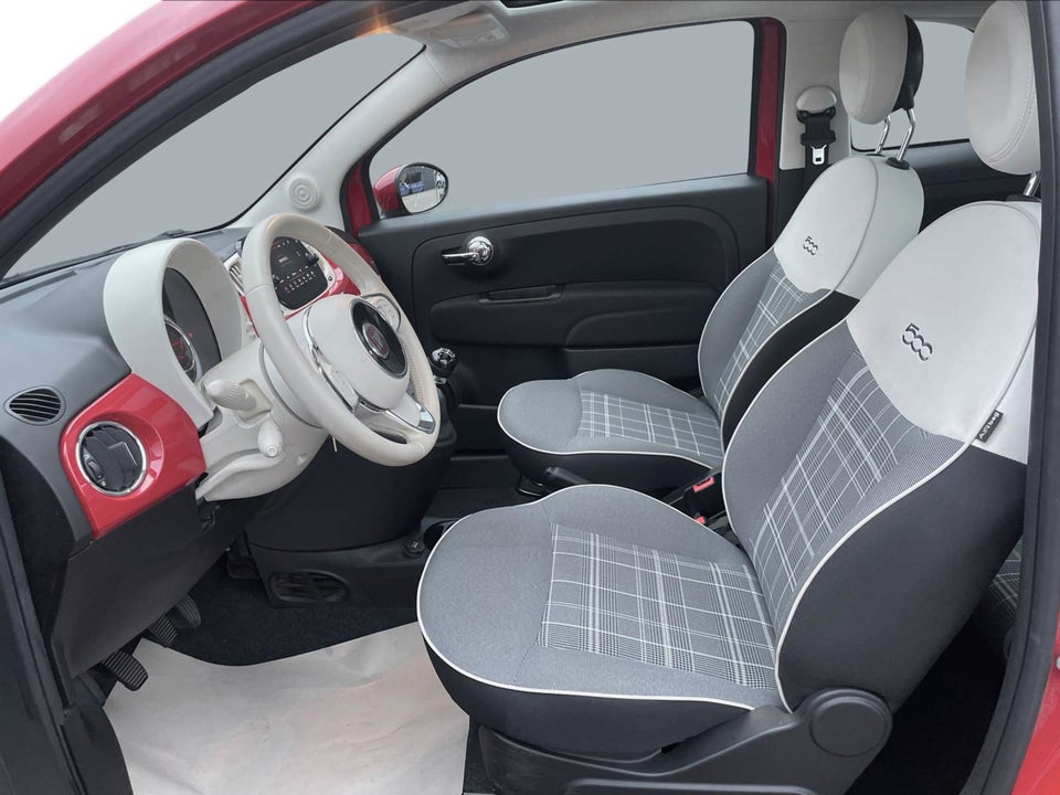 Fiat 500 1,0 Hybrid Lounge 3d