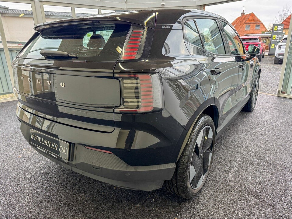 Volvo EX30 Extended Range Plus 5d