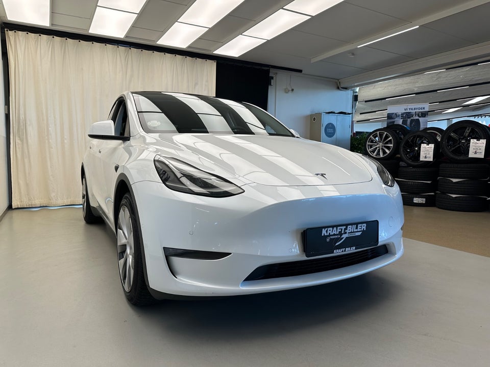 Tesla Model Y Long Range AWD 5d