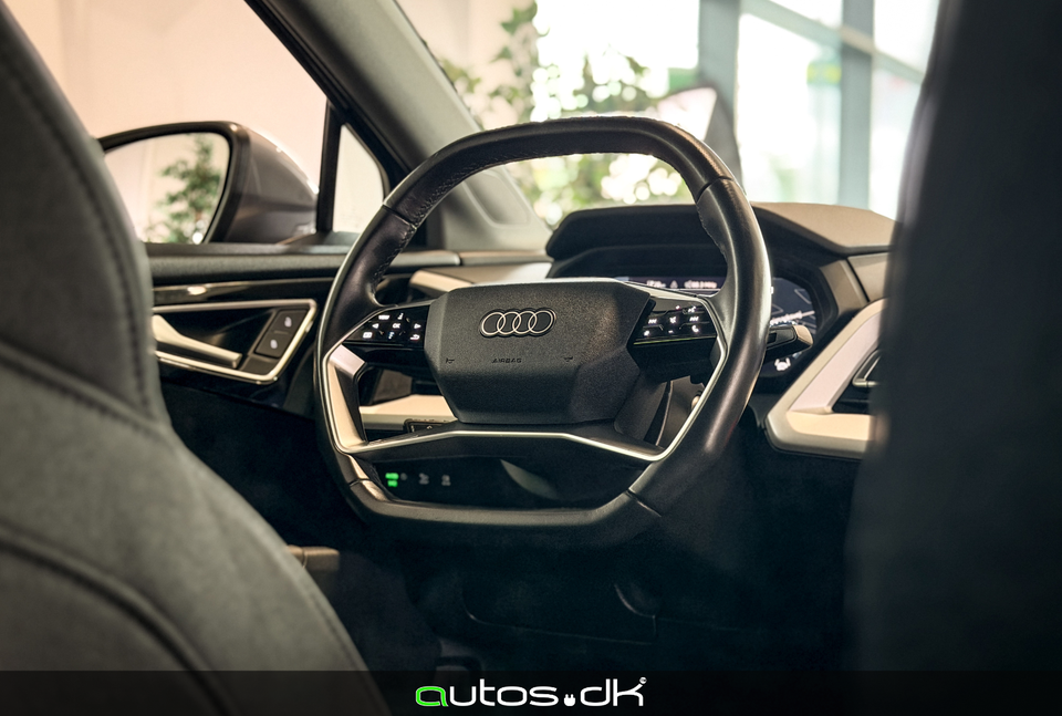 Audi Q4 e-tron 40 S-line Sportback 5d