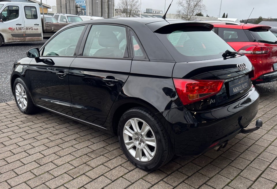 Audi A1 1,4 TFSi 122 Attraction Sportback S-tr. 5d