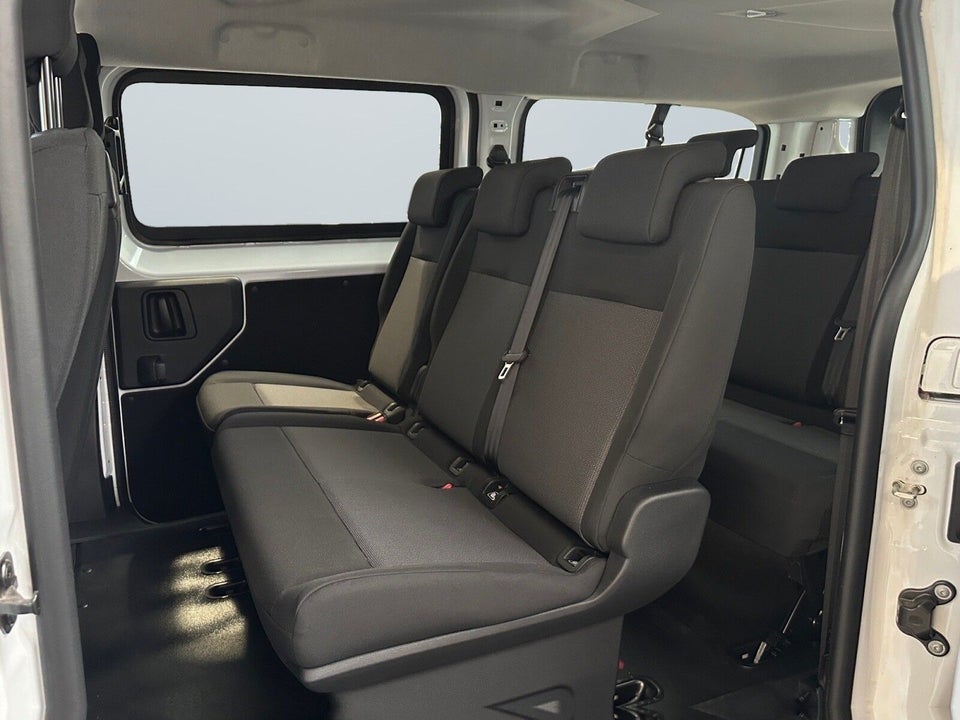 Peugeot e-Expert 75 L3 Combi 9prs