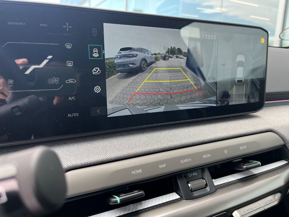 Kia EV4 81 Long Range Earth 5d