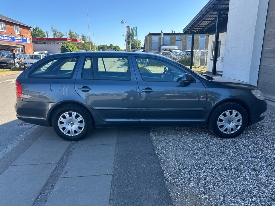 Skoda Octavia 1,2 TSi 105 Ambiente Combi 5d