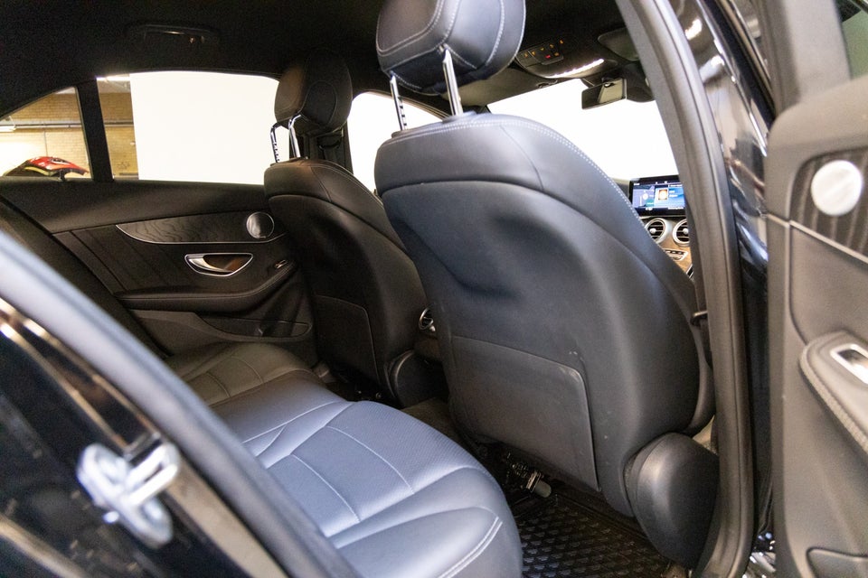 Mercedes C300 de 2,0 AMG Line aut. 4d