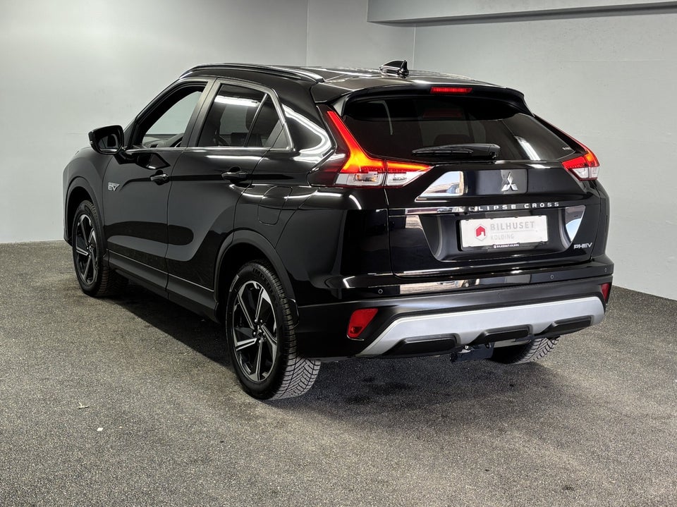Mitsubishi Eclipse Cross 2,4 PHEV Sport Tech CVT 4WD 5d