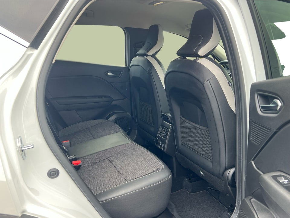 Renault Captur 1,3 TCe 140 Intens EDC 5d