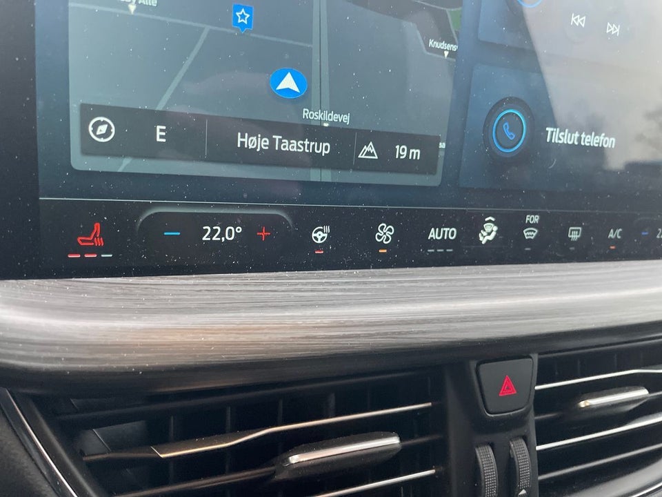 Ford Kuga 2,5 PHEV Active X CVT 5d
