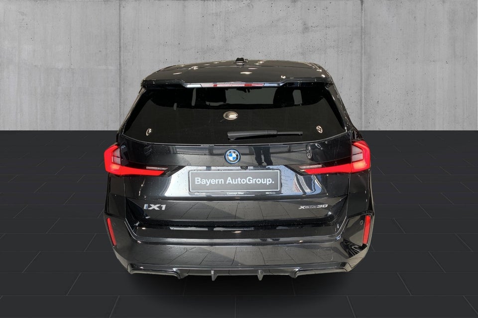 BMW iX1 xDrive30 M-Sport 5d