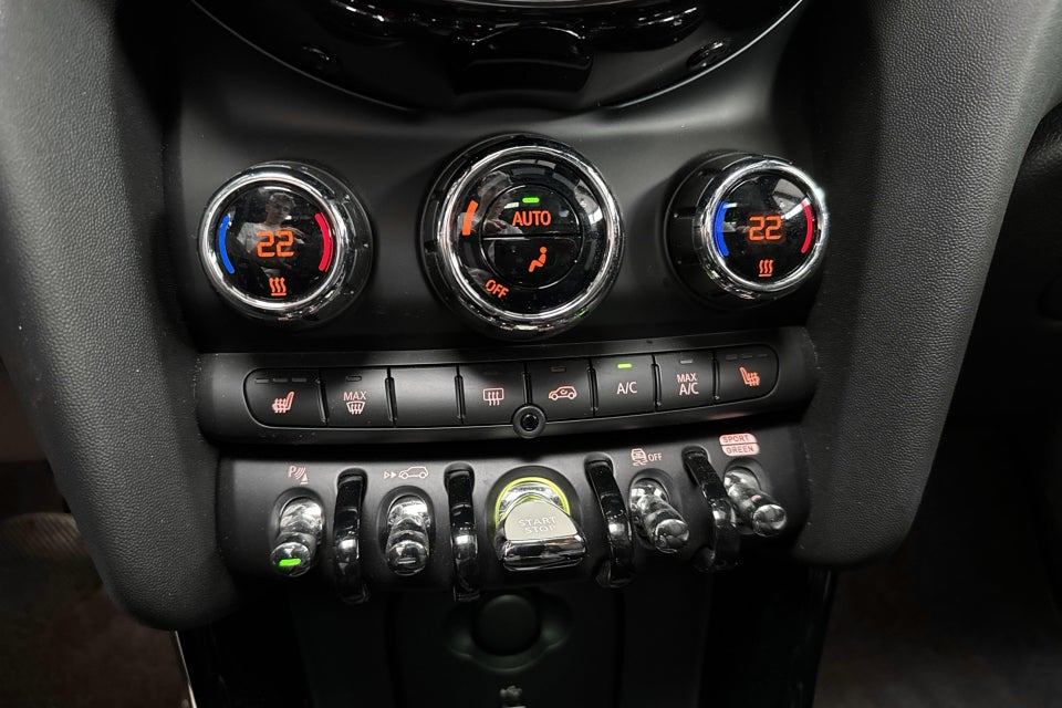 MINI Cooper SE Maximise 3d