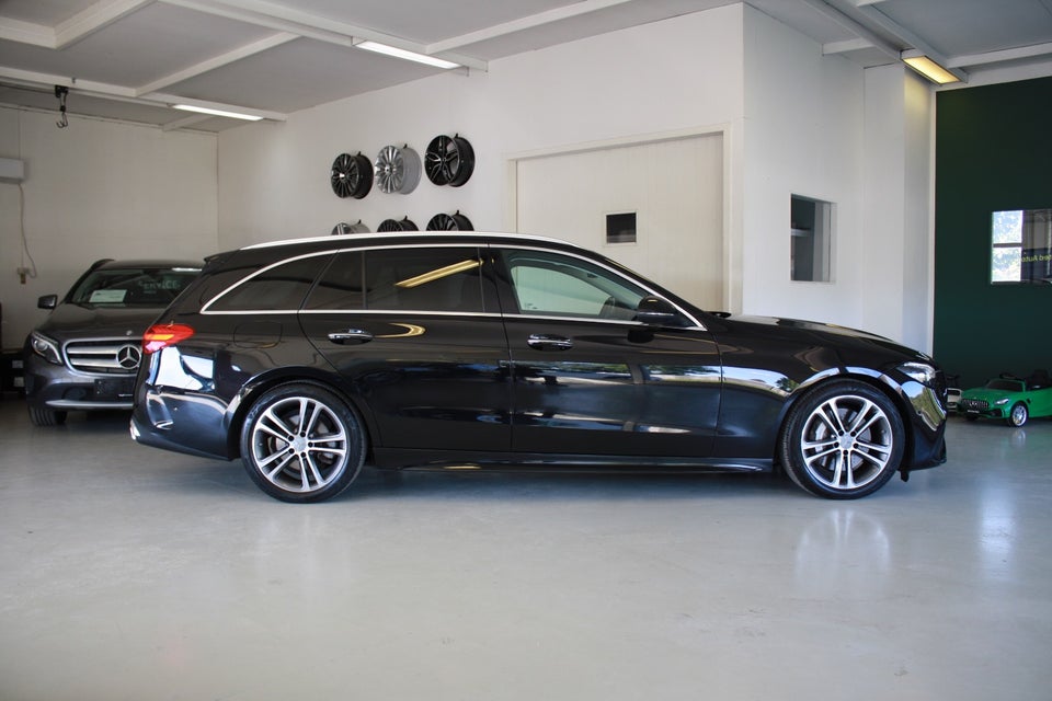 Mercedes C220 d 2,0 AMG Line stc. aut. 5d